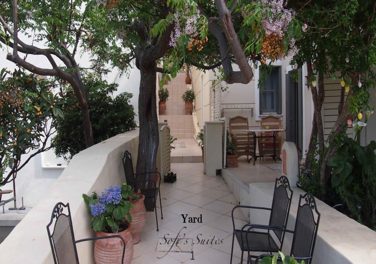 Sofi'S Suites Andros Екстериор снимка