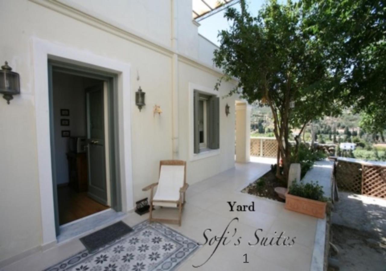 Sofi'S Suites Andros Екстериор снимка