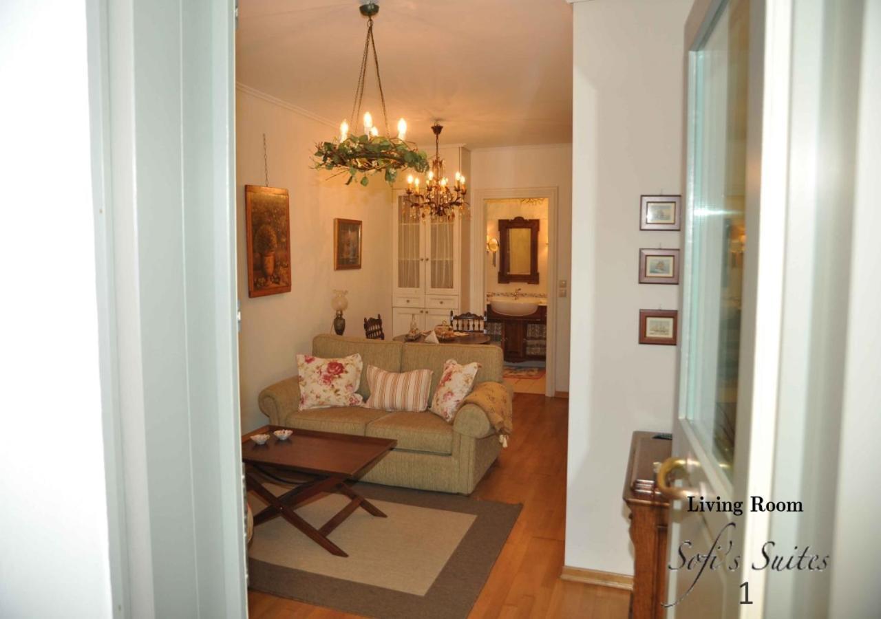 Sofi'S Suites Andros Екстериор снимка