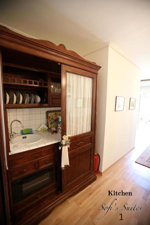 Sofi'S Suites Andros Екстериор снимка